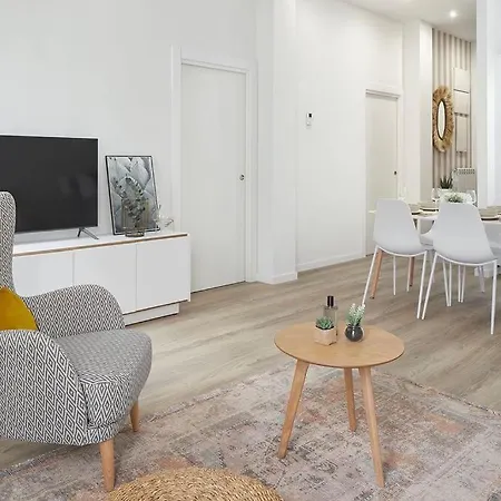 Nuevo En El Centro De Donosti Appartamento *